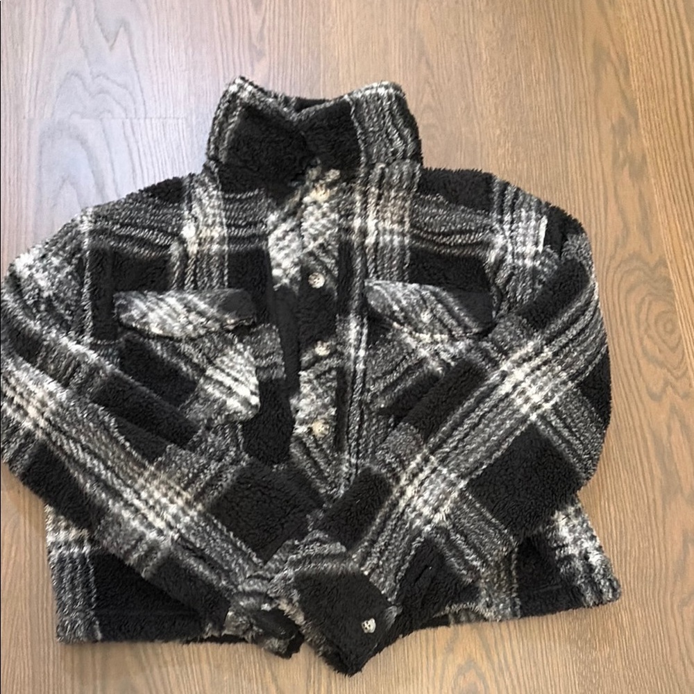 Thread & Supply Plush Gray and Black Sherpa button up